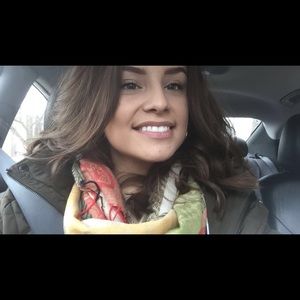 Meet your Posher, Maribel